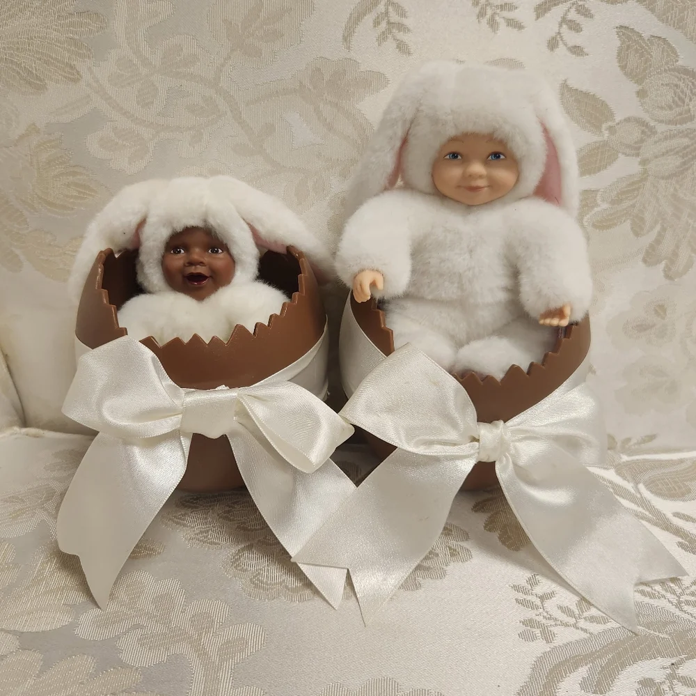 Anne Geddes Baby Bunnies In Chocolate Easter Eggs Vintage Dolls Set Of 2
